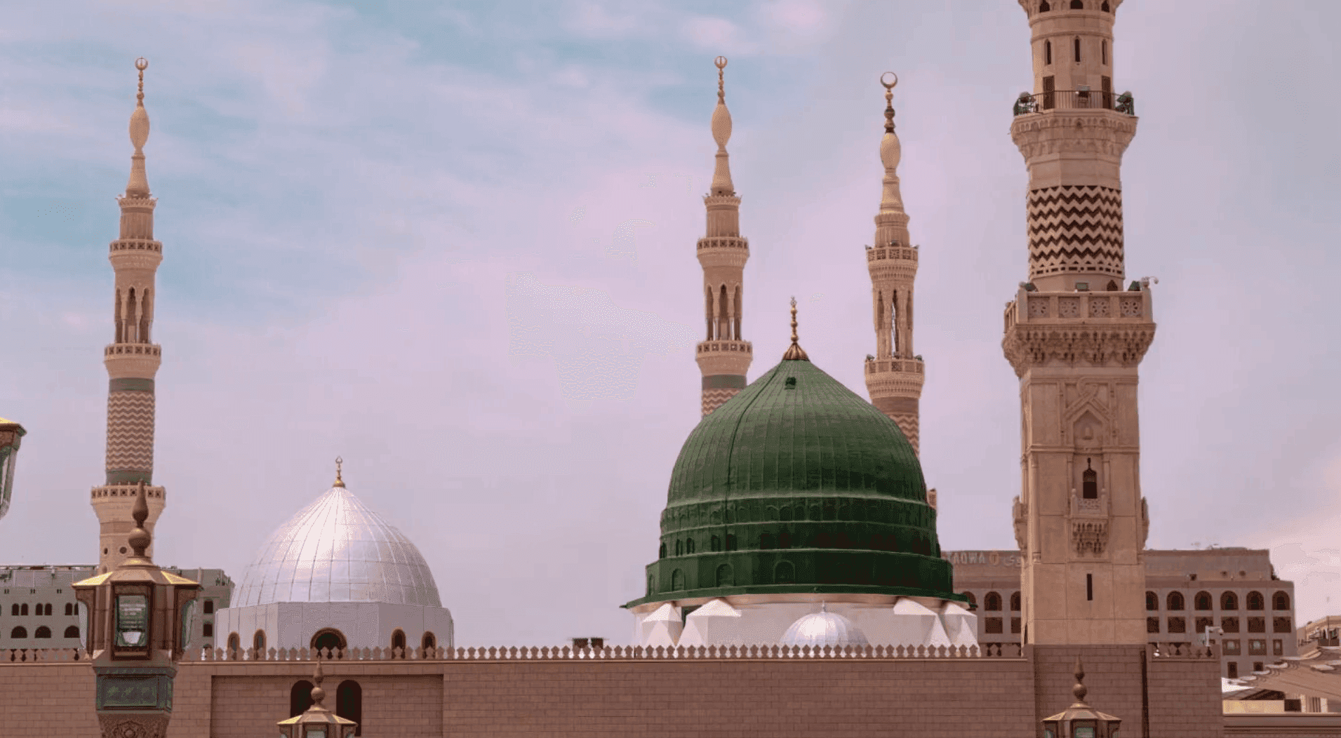 Madinah fundraising hero background